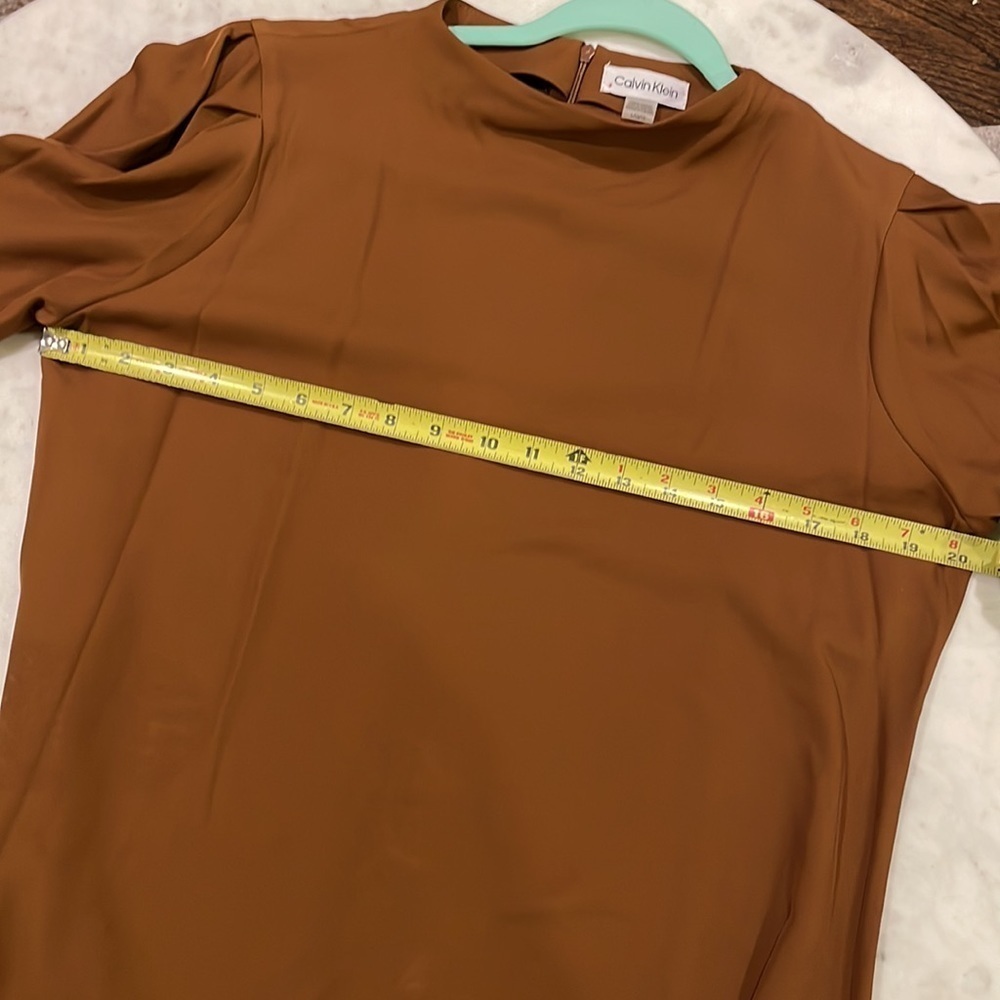 Calvin Klein Solid Crepe De Chine Mock Neck Short Puffed Elbow Sleeve Blouse - Picture 10 of 12